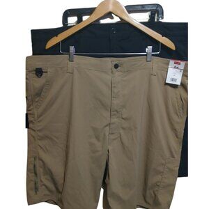 Men's Golf Shorts Bundle: Wrangler and Reebok Utility Shorts